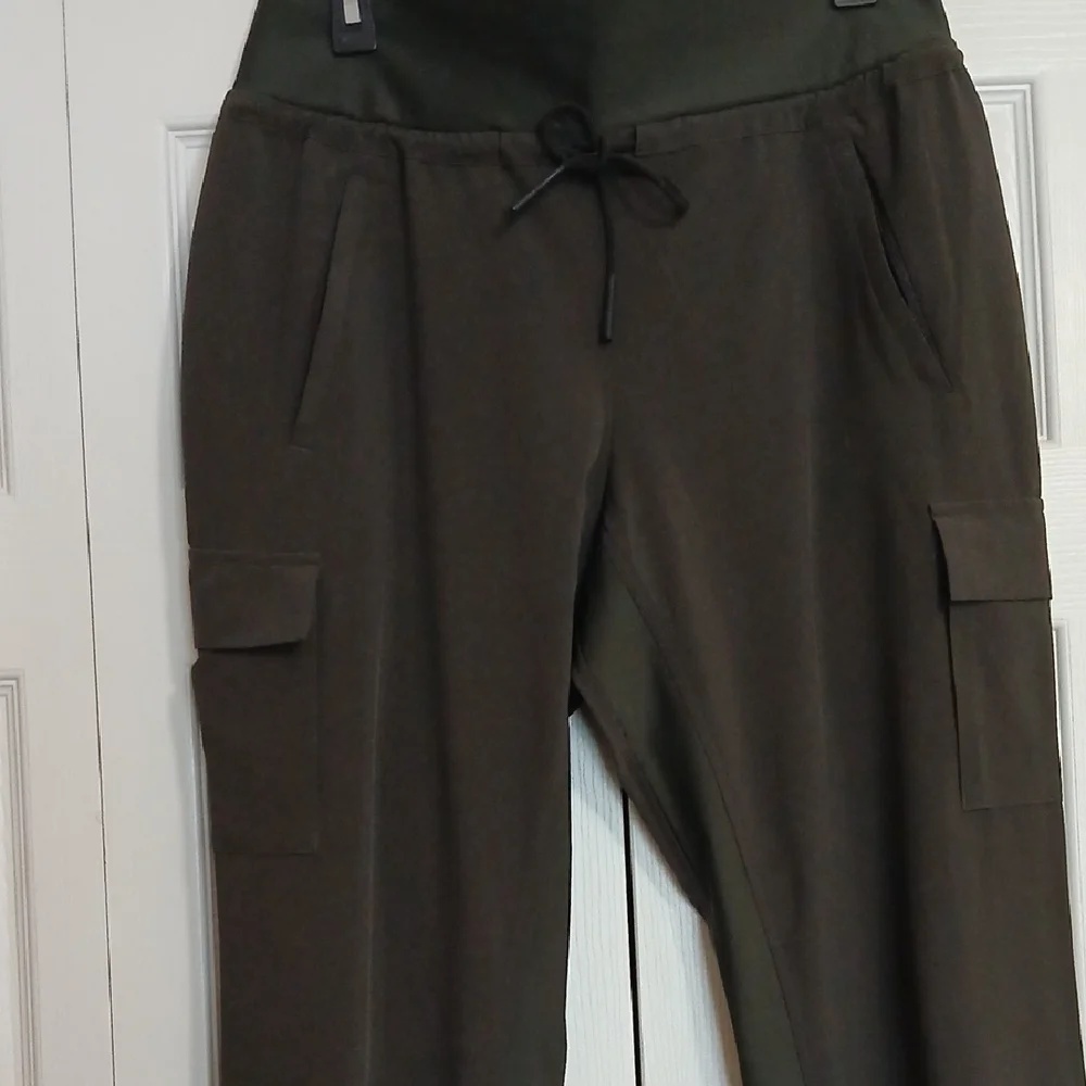 Athleta Joggers - Picture 4 of 12